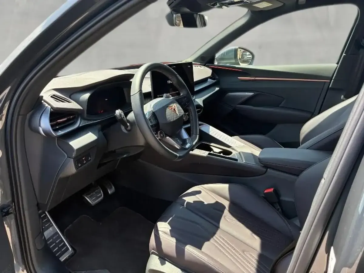 Usado Cupra Terramar VZ 265 CV (194 kW) 2025 Gris/plata SUV