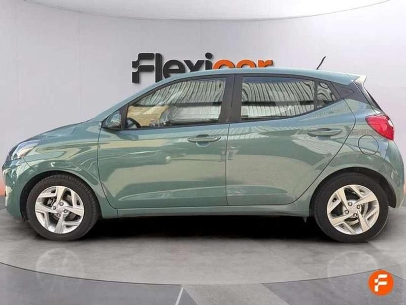 Usado Hyundai i10 67 CV (49 kW) 2022 Verde Utilitario