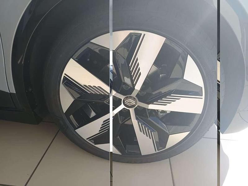 Usado Renault Megane E-Tech Techno 160 kW (218 CV) 2024 Utilitario