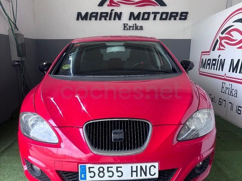 Käytetty Seat Leon Copa 90 HP (66 kW) 2012 Punainen Sedan