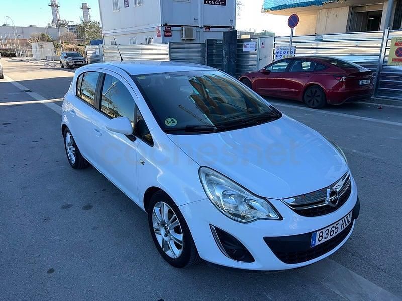 Usado Opel Corsa Color Edition 95 CV (69 kW) 2011 Blanco Utilitario
