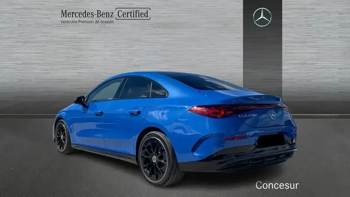 Usado Mercedes CLA 250+ 200 kW (272 CV) 2025 Azul Berlina