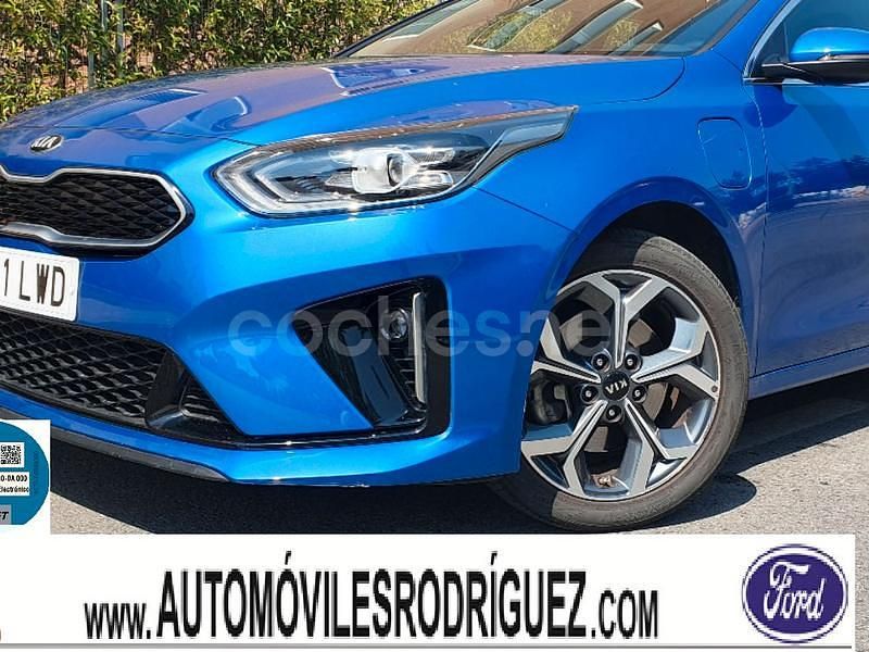 Azul Usado 2022 Kia Ceed Utilitario | 21.900 € (Caro) - Imagen 1/4