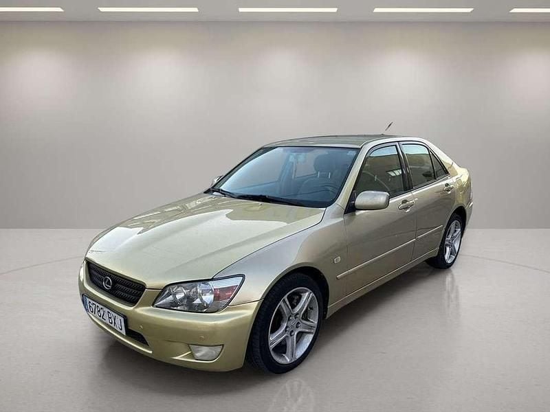 Usado Lexus IS200 President Line 155 CV (114 kW) 2004 Beige Berlina