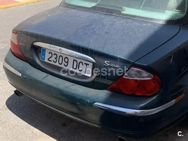 Usado Jaguar S-Type 240 CV (176 kW) 2000 Negro Berlina