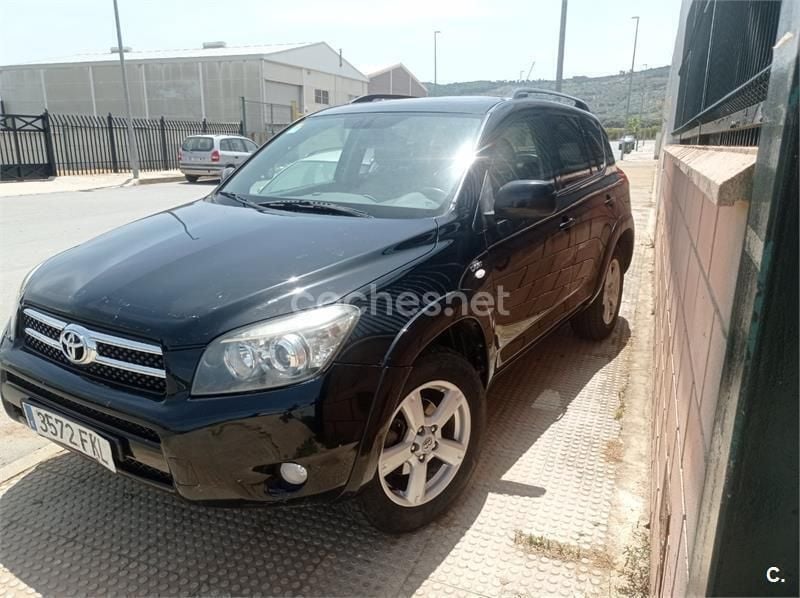 Usado Toyota RAV4 Premium 177 CV (130 kW) 2007 Negro SUV