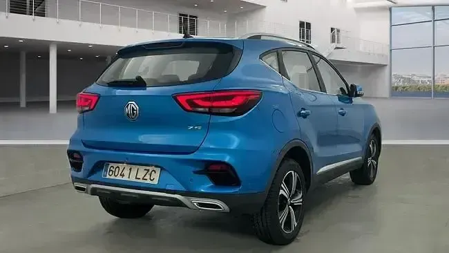 Usado MG ZS Comfort 111 CV (81 kW) 2022 Azul SUV