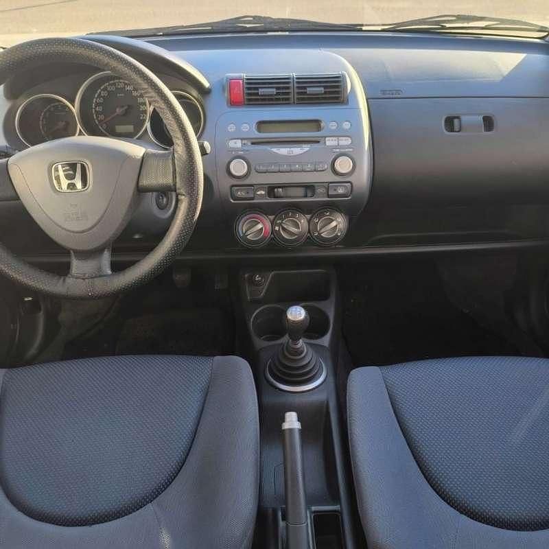 Usado Honda Jazz S 77 CV (56 kW) 2003 Gris Utilitario
