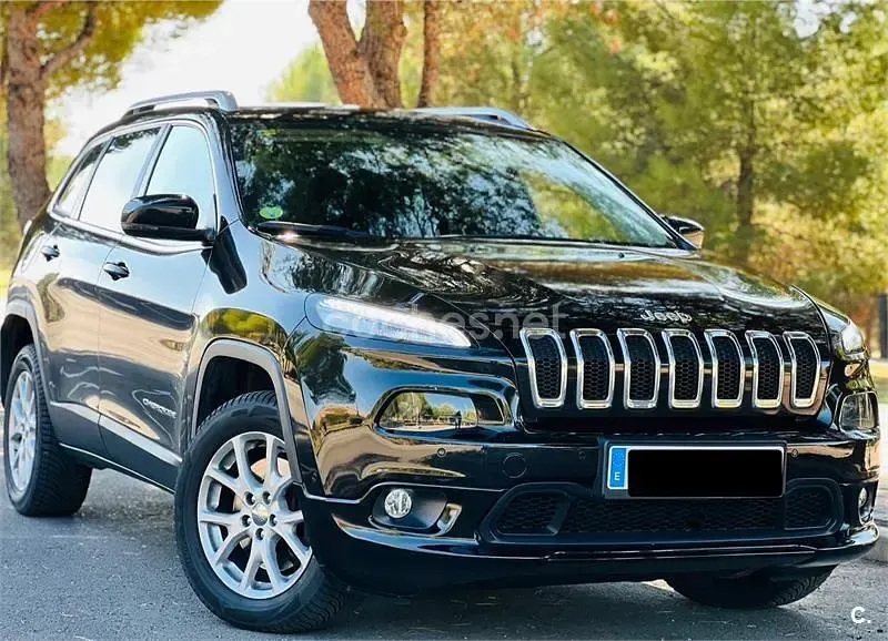 Usado Jeep Cherokee Longitude 170 CV (125 kW) 2014 Negro SUV