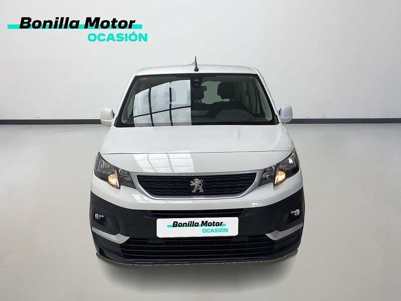Usado Peugeot Rifter Active 100 CV (73 kW) 2021 Blanco Monovolumen