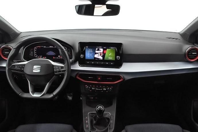 Usado Seat Ibiza FR 115 CV (84 kW) 2024 Utilitario