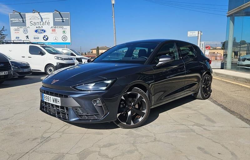 Usado Cupra Leon 150 CV (110 kW) 2024 Gris