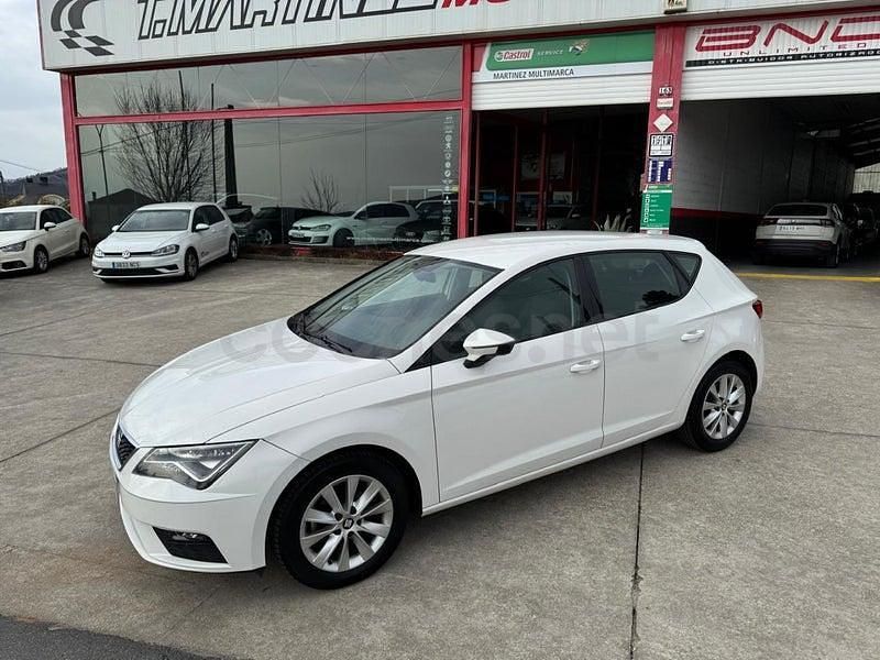 Usado Seat Leon Style 115 CV (84 kW) 2019 Blanco Berlina