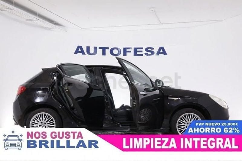Usado Alfa Romeo Giulietta Distinctive 170 CV (125 kW) 2013 Negro Berlina