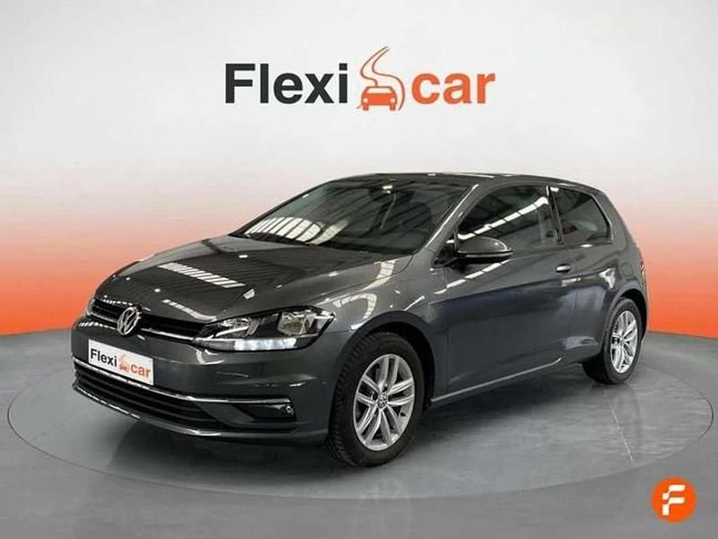 Usado VW Golf VII Advance 116 CV (85 kW) 2019 Gris Utilitario