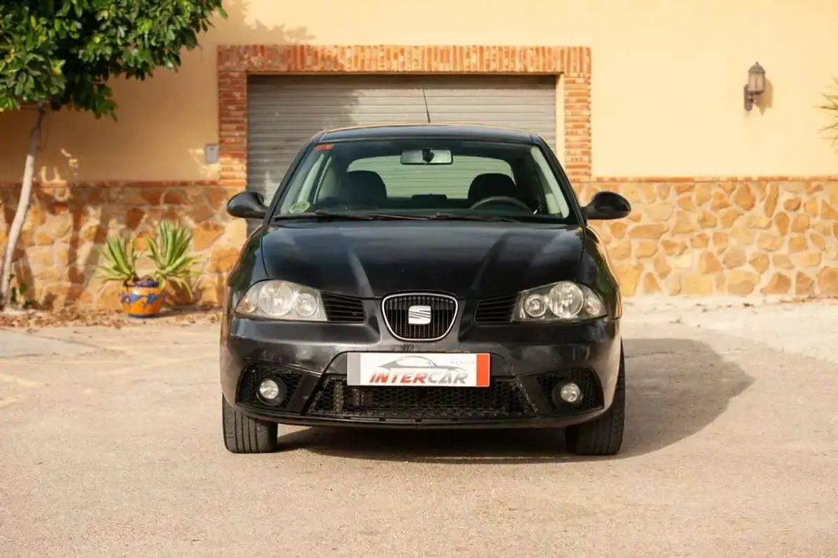 Usado Seat Ibiza Stylance 101 CV (74 kW) 2006 Negro Utilitario