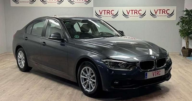 Usado BMW 318 150 CV (110 kW) 2019 Gris Berlina