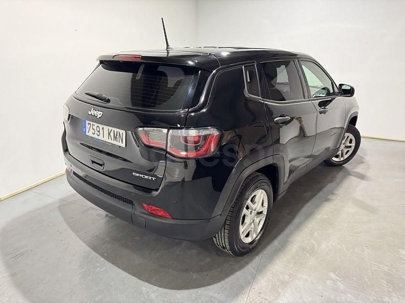 Usado Jeep Compass Sport 120 CV (88 kW) 2018 Negro SUV