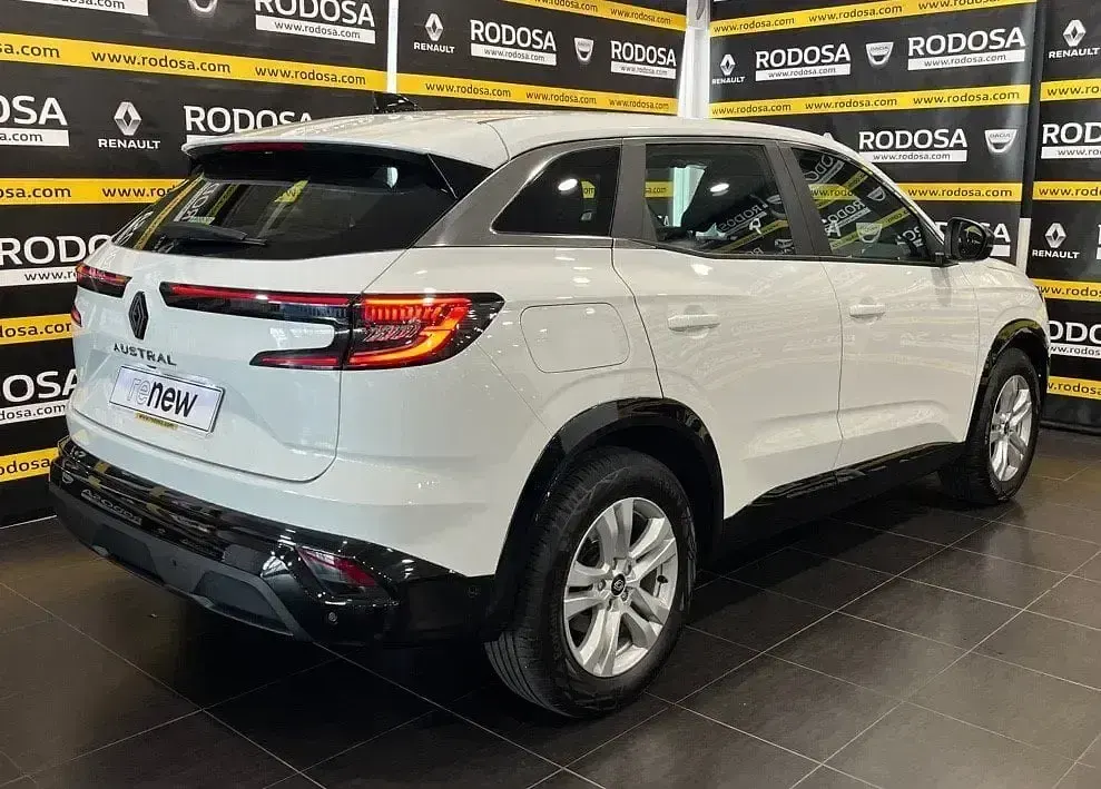Usado Renault Austral Equilibre 140 CV (102 kW) 2023 Blanco SUV