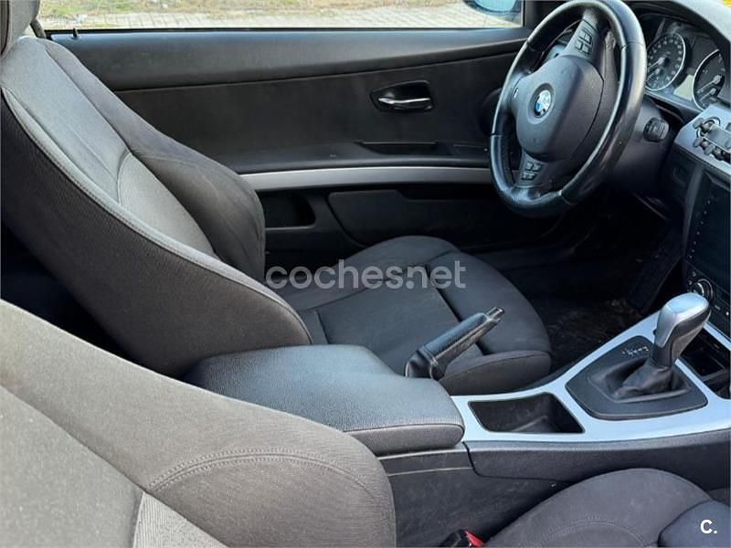 Usado BMW 320 177 CV (130 kW) 2007 Gris / plata Coupe