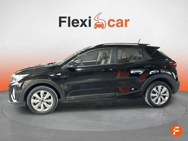 Usado Kia Stonic 100 CV (73 kW) 2022 Negro SUV