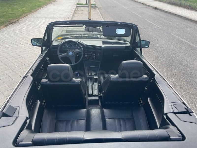 Usado BMW 320 150 CV (110 kW) 1989 Negro Descapotable