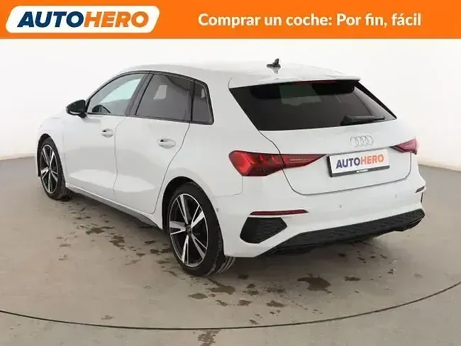Używany Audi A3 150 KM (110 kW) 2021 Biały Sedan/Limuzyna