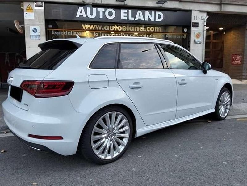Usado Audi A3 e-tron 204 CV (150 kW) 2014 Blanco Utilitario