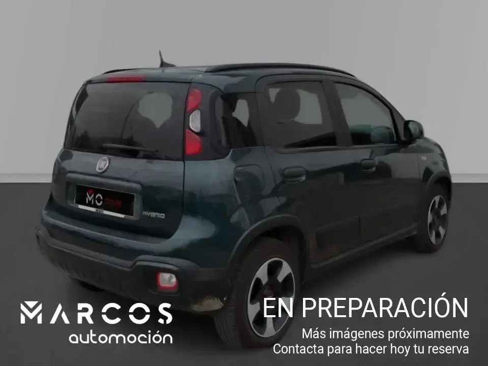 Usado Fiat Panda Cross Cross 70 CV (51 kW) 2024 Utilitario