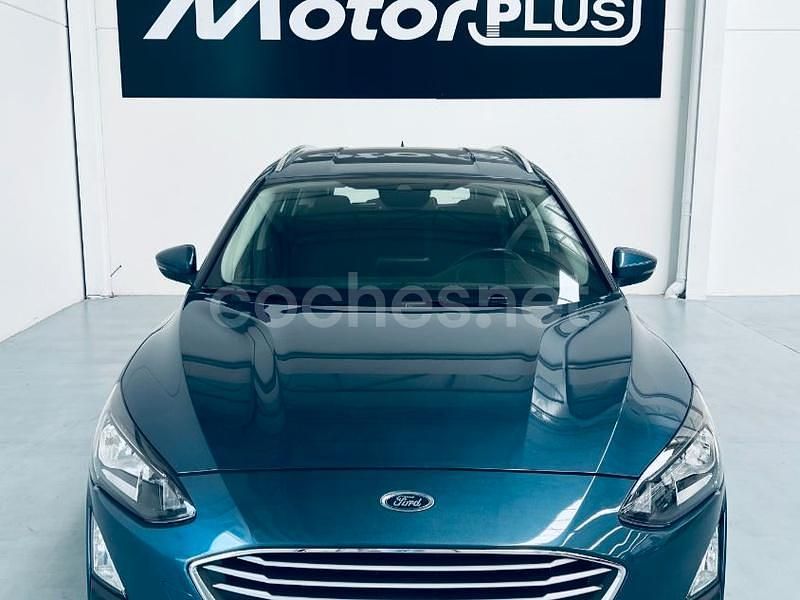 Usado Ford Focus Trend 120 CV (88 kW) 2019 Azul Familiar