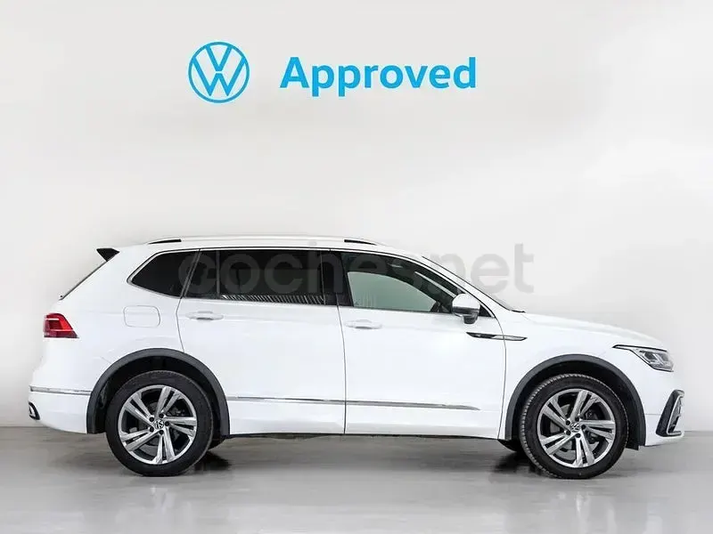 Usado VW Tiguan Allspace R-line 150 CV (110 kW) 2023 Blanco SUV