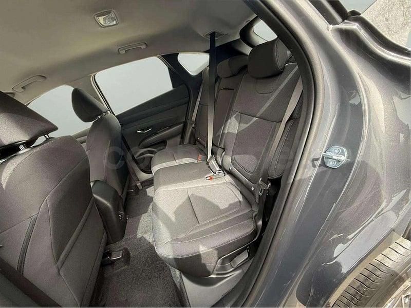Nuevo Hyundai Tucson 160 CV (117 kW) 2025 Gris / plata SUV