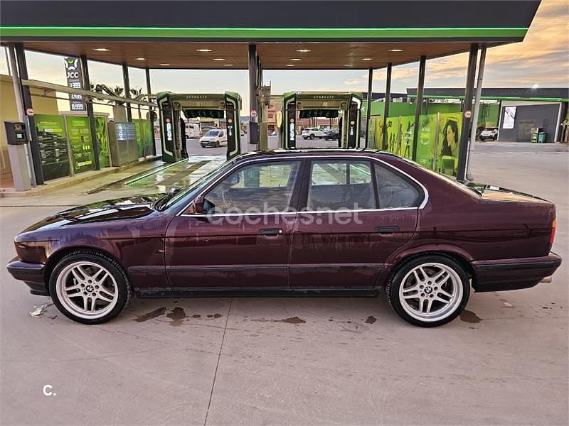 Usado BMW 520 150 CV (110 kW) 1991 Granate Berlina
