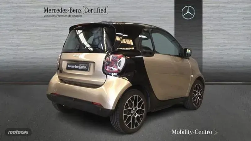 Usado Smart ForTwo Electric Drive 59 kW (81 CV) 2023 Negro Coupe