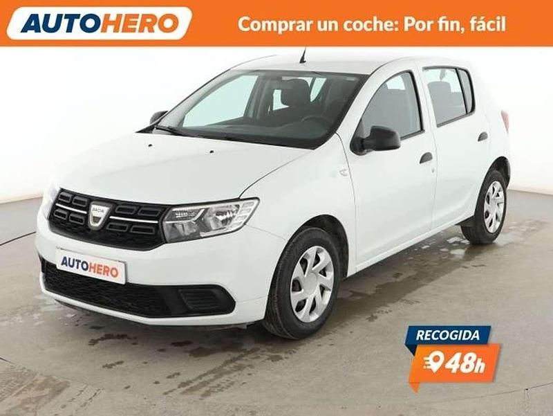 Blanco Usado 2019 Dacia Sandero Essentiel Utilitario | 9399 € (Precio justo) - Imagen 1/3