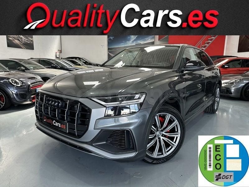 Usado Audi Q8 286 CV (210 kW) 2020 Gris / plata SUV