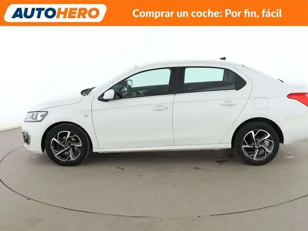 Usado Citroën C-Elysee I Shine 102 CV (75 kW) 2020 Blanco Berlina