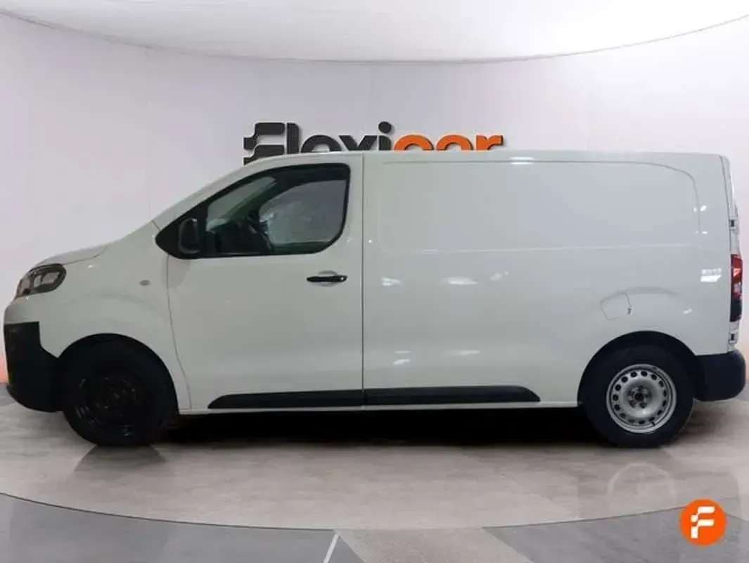 Usado Citroën Jumpy 102 CV (75 kW) 2021 Blanco Monovolumen