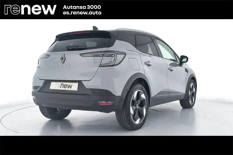 Usado Renault Captur Techno 100 CV (73 kW) 2025 Gris SUV