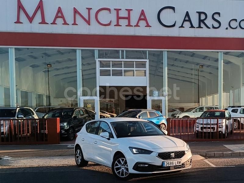Usado Seat Leon Reference 116 CV (85 kW) 2021 Blanco Berlina