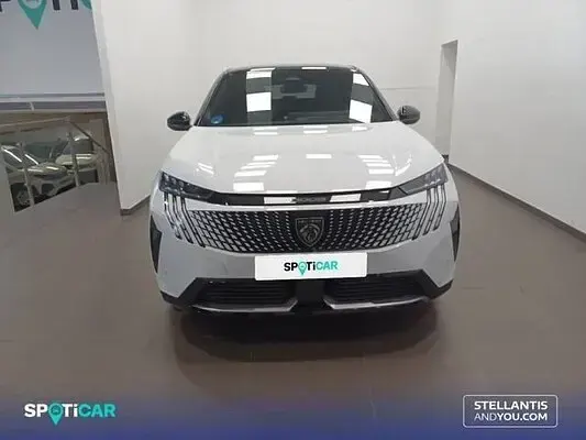 Usado Peugeot e-3008 GT 157 kW (214 CV) 2024 SUV
