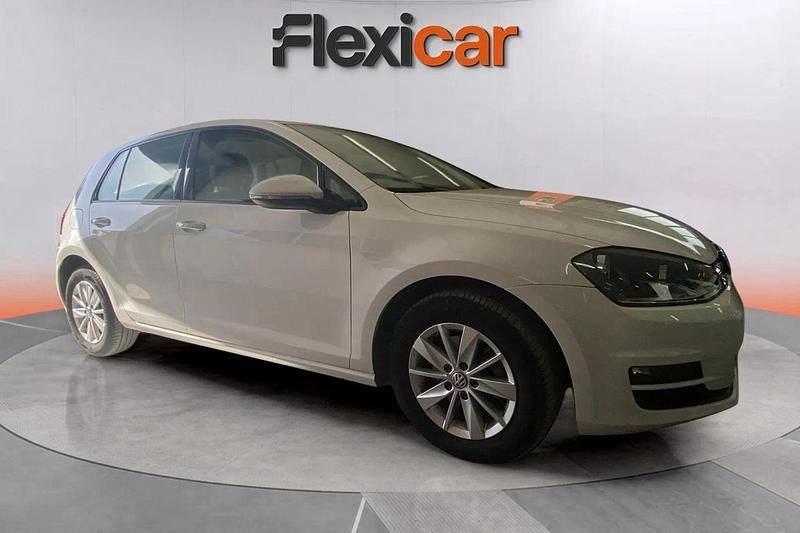 Blanco Usado 2017 VW Golf VII Business Berlina | 15.470 € (Buen precio) - Imagen 1/4
