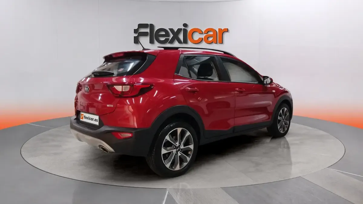Usado Kia Stonic 101 CV (74 kW) 2018 Rojo SUV