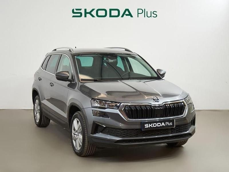 Usado Skoda Karoq Selection 150 CV (110 kW) 2025 Gris SUV