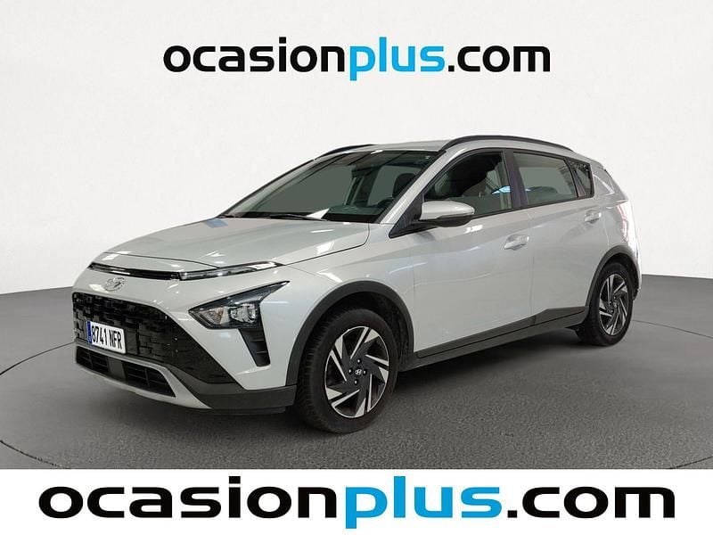 Gris plata Usado 2022 Hyundai Bayon SUV | 12.719 € (Precio justo) - Imagen 1/4