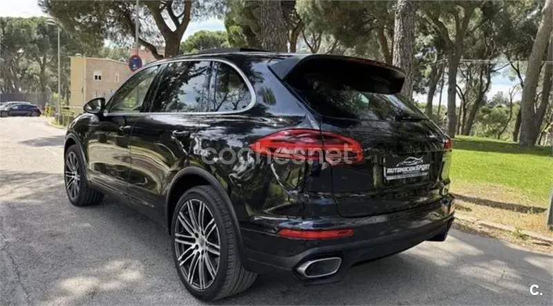 Usado Porsche Cayenne 262 CV (192 kW) 2015 Azul SUV