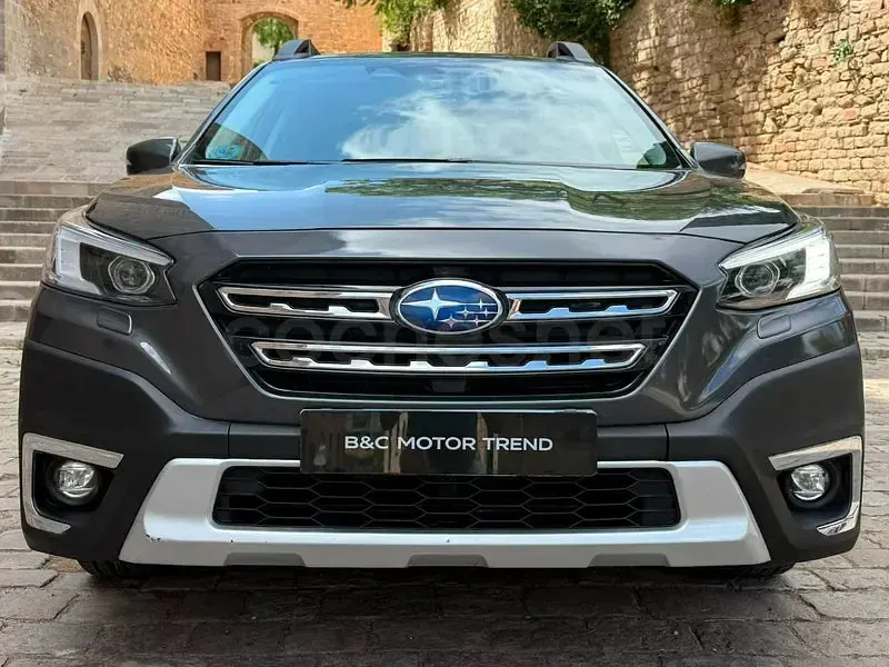 Usado Subaru Outback 169 CV (124 kW) 2021 Gris / plata Familiar
