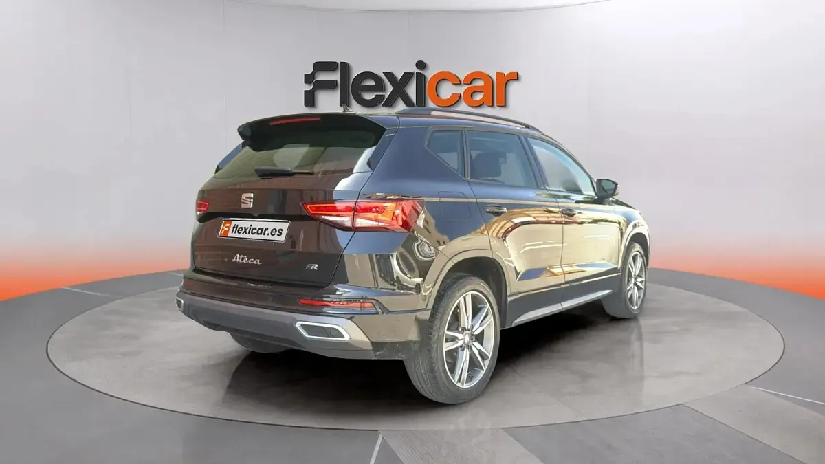 Usado Seat Ateca FR 116 CV (85 kW) 2025 Blanco SUV