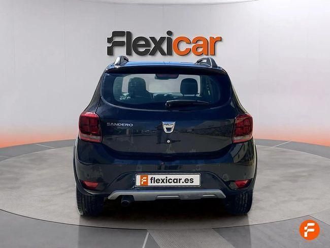 Usado Dacia Sandero Comfort 90 CV (66 kW) 2020 Azul