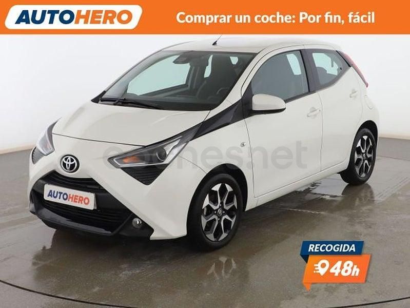 Usado Toyota Aygo X-play 72 CV (52 kW) 2019 Blanco Utilitario
